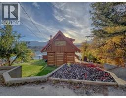 449 Lakeview Place, Invermere, BC V0A1K3 Photo 10