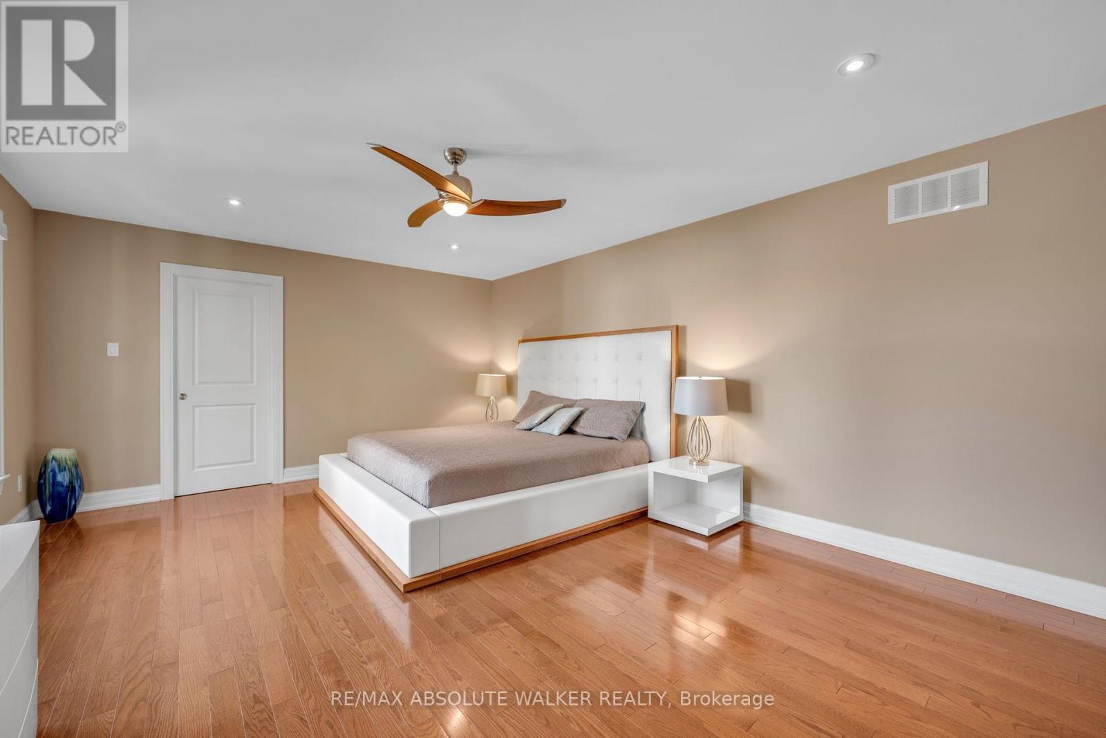 25 Goodwin Avenue — photo 22