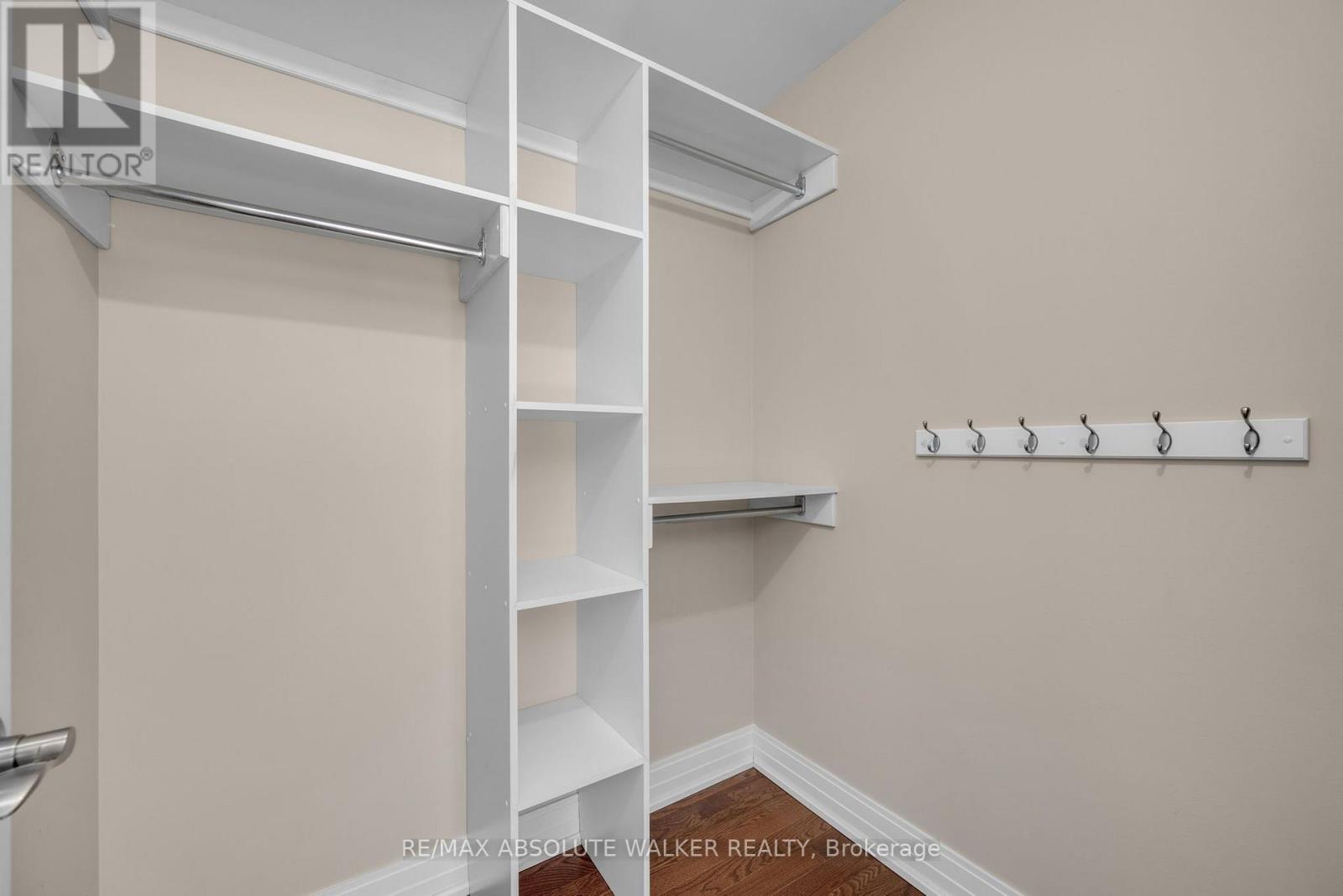25 Goodwin Avenue — photo 36