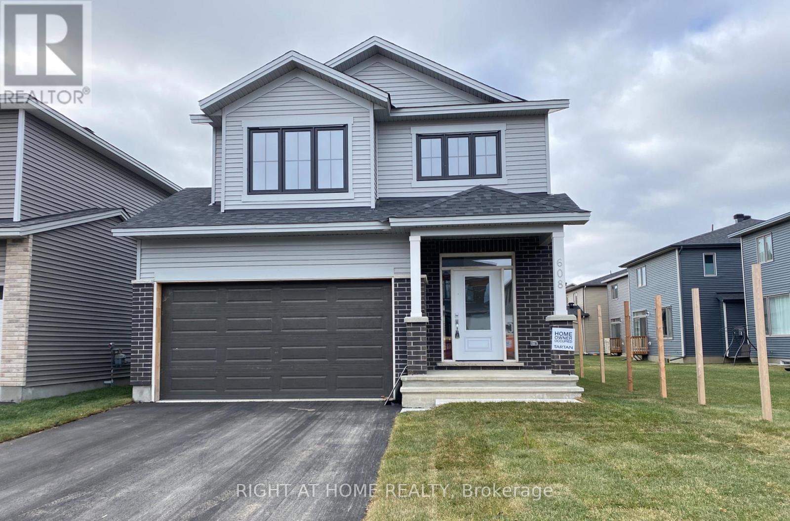 608 Moonflower Crescent — photo 36