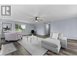 Family room - 34 Bird Lake Trail, Whitewater Region, ON K0J1K0 Photo 10