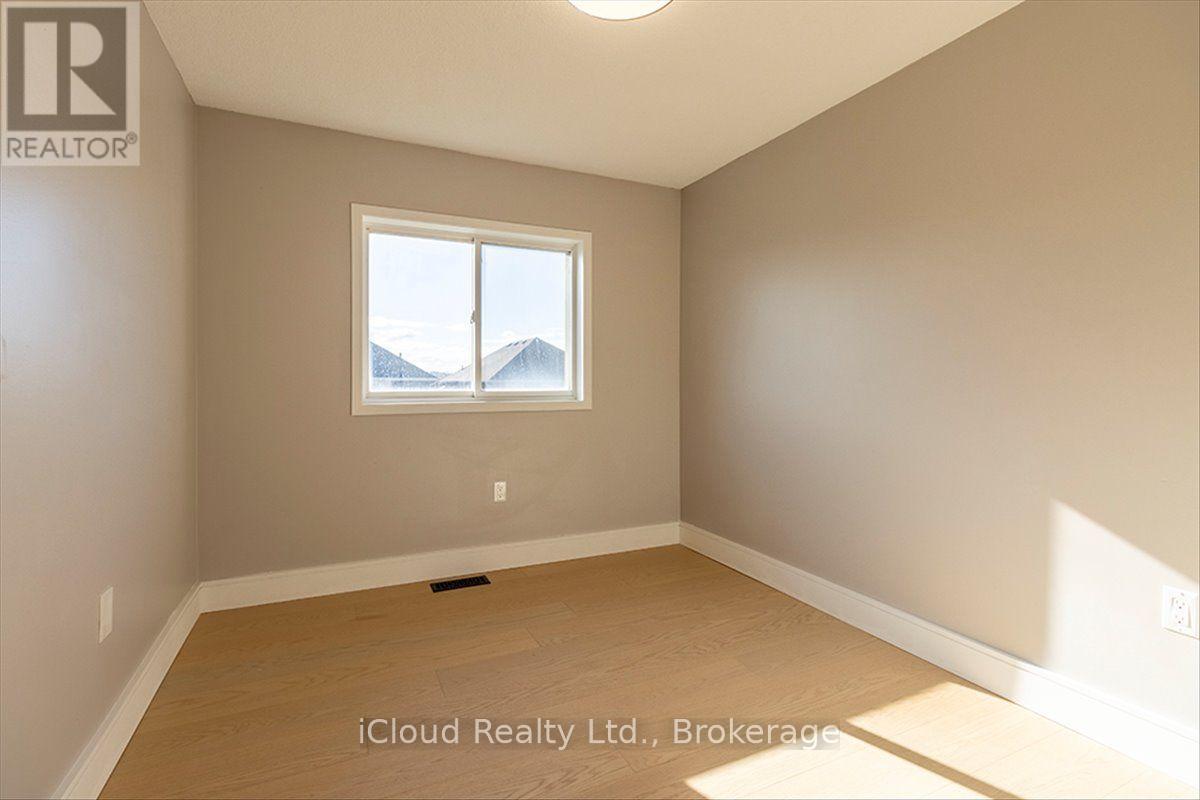 184 Madelaine Drive, Barrie, ON photo 38