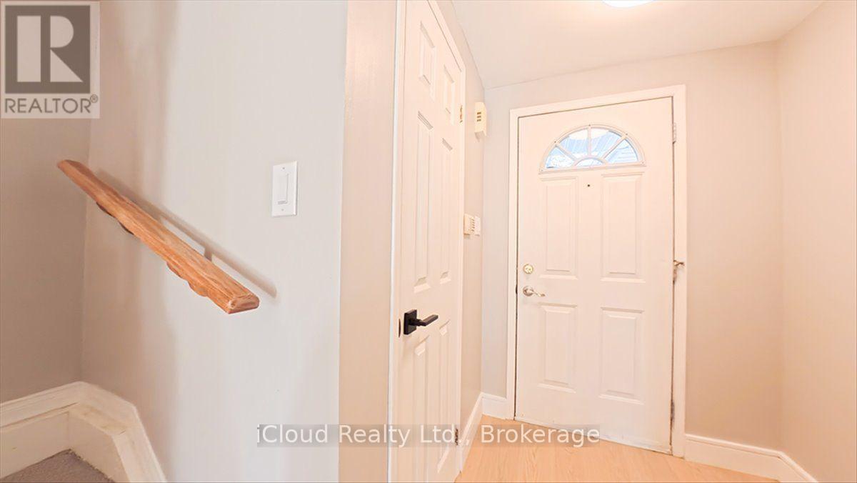 184 Madelaine Drive, Barrie, ON photo 5
