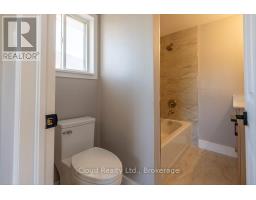 184 Madelaine Drive, Barrie, ON L4N0S7 Photo 33
