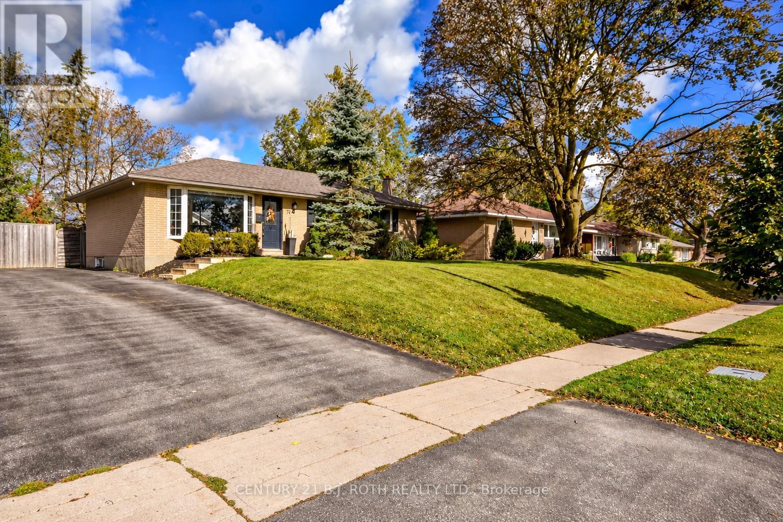 74 Rose Street, Barrie, ON