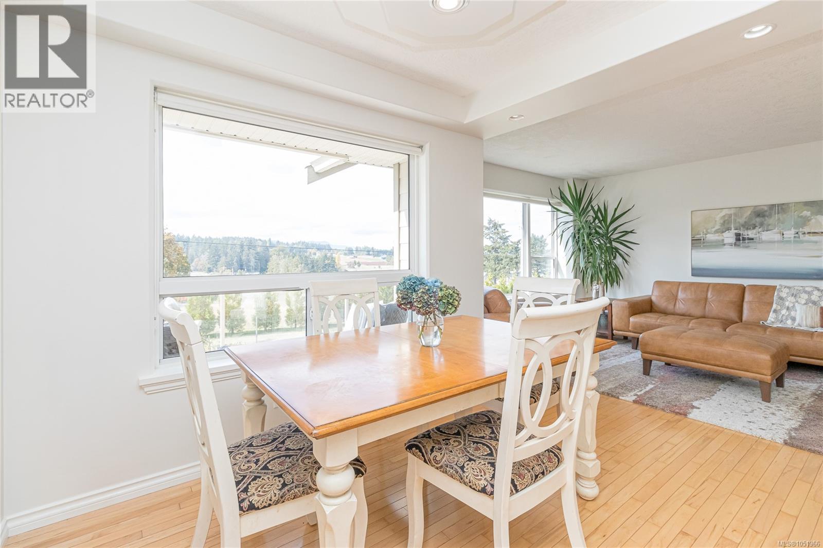 6309 Central Saanich Rd - 17