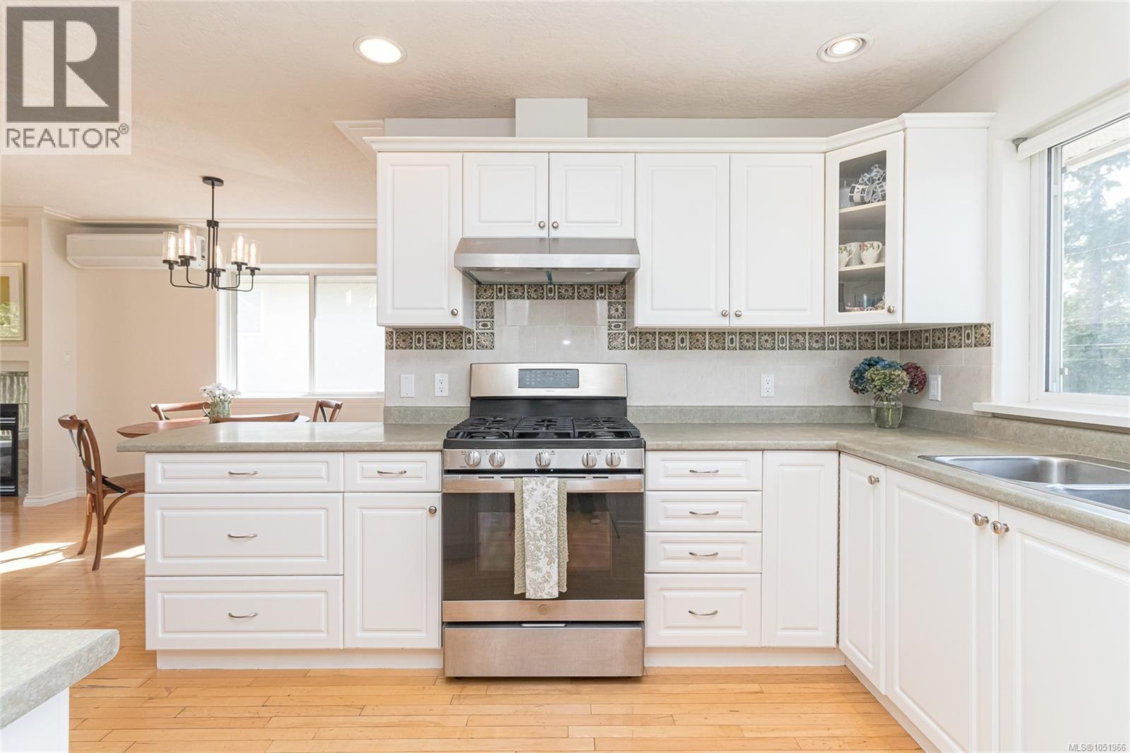 6309 Central Saanich Rd - 20