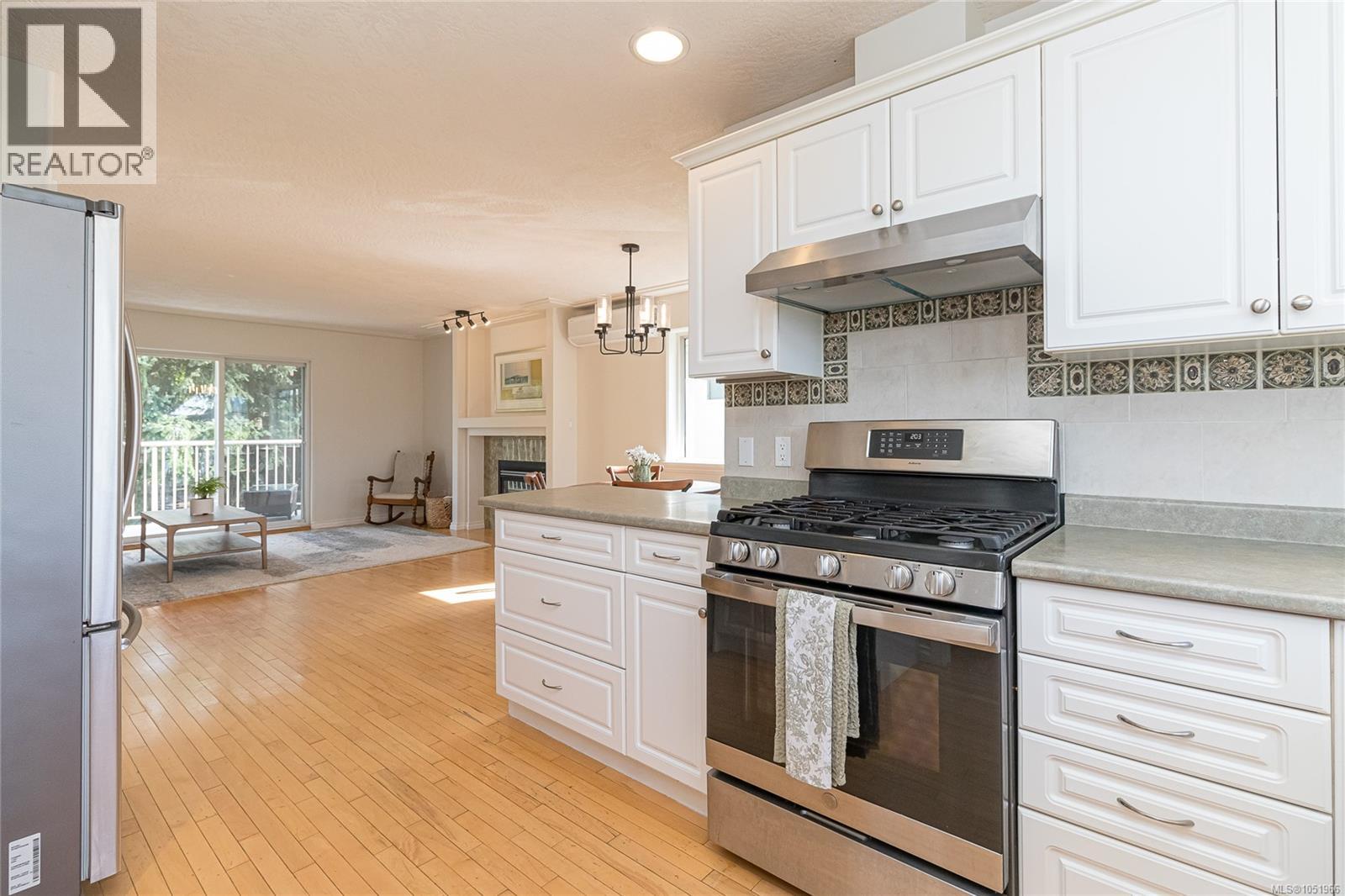 6309 Central Saanich Rd - 21