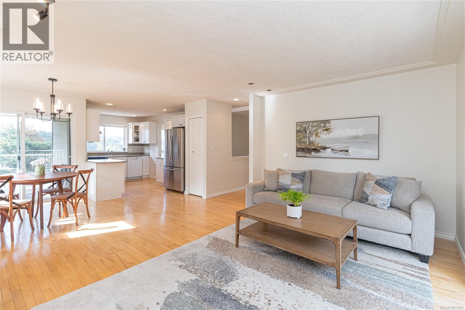 6309 Central Saanich Rd - 27