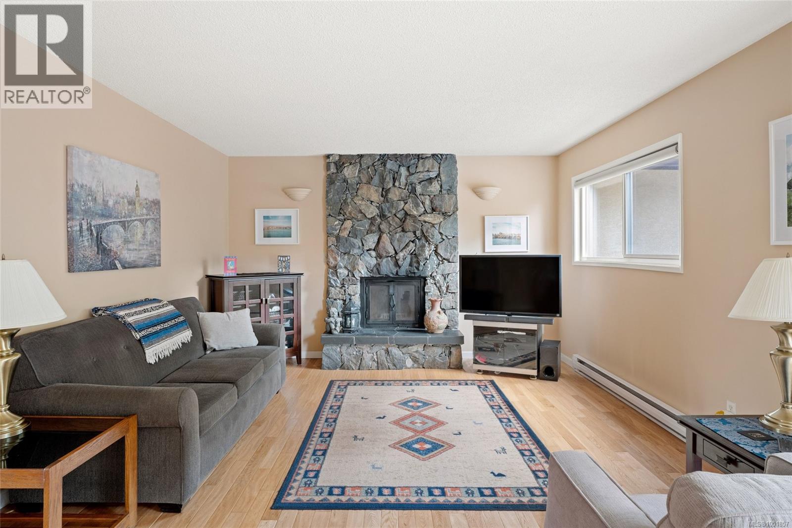 3906 Braefoot Rd, Saanich - Image 1