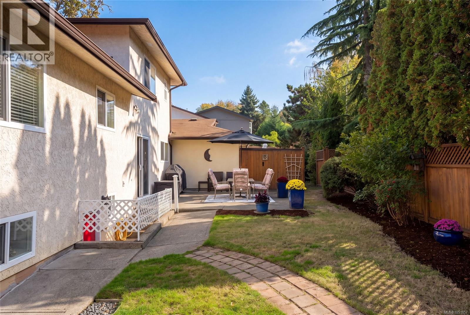 3906 Braefoot Rd, Saanich - Image 1