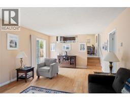 Patio - 3906 Braefoot Rd, Saanich, BC V8P3T2 Photo 12