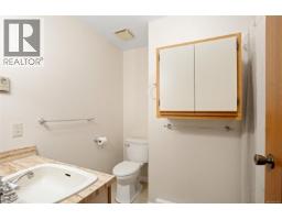 3906 Braefoot Rd, Saanich, BC V8P3T2 Photo 33