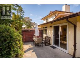 3906 Braefoot Rd, Saanich, BC V8P3T2 Photo 36