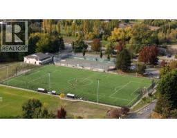 3906 Braefoot Rd, Saanich, BC V8P3T2 Photo 46