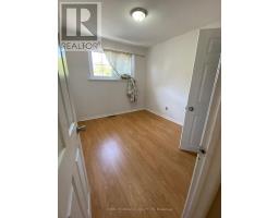 7711 Wrenwood Court, Mississauga, ON L4T2V8 Photo 8