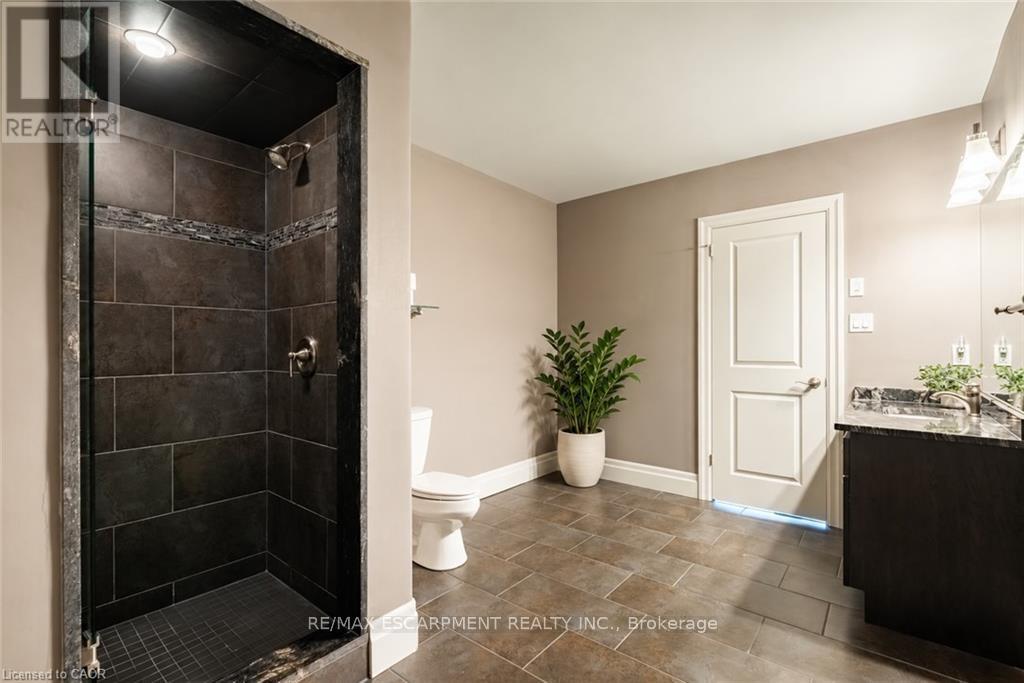 125 Stokes Trail, Milton, ON photo 24