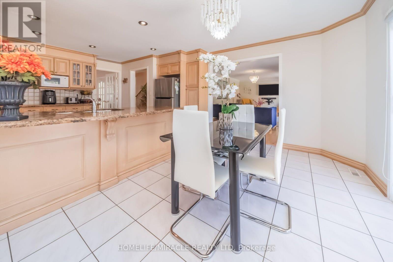32 Gold Tree Street, Brampton, ON photo 13