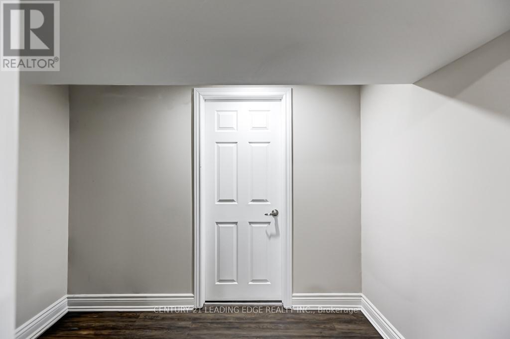 3 HALEY DRIVE - 32