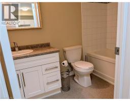 225 Riddell Street Unit# 50, Woodstock, ON N4S6N2 Photo 6