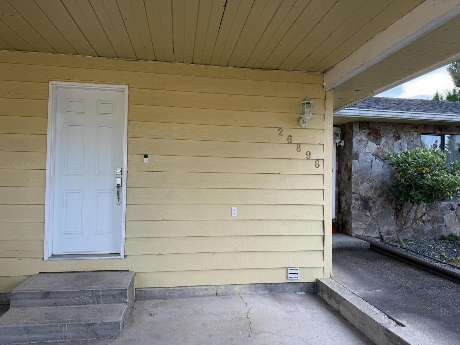 3 Bed, 2 Bath House for Sale in Langley – 26898 32A AVENUE, Langley – MLS# R3172962 - Image 3
