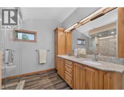 8331 33 Avenue NW - photo 24