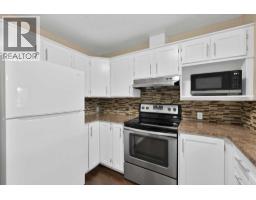 104 Catalina Circle NE - photo 15
