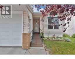 104 Catalina Circle NE - photo 4