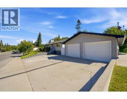 2445 Cherokee Drive NW - photo 37