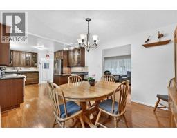 1707 107 Avenue SW - photo 15
