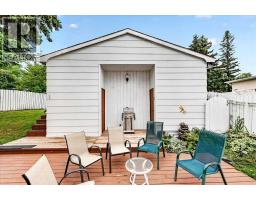 1707 107 Avenue SW - photo 40