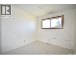 205 6th Avenue N, Big River, SK S0J0E0 Photo 9