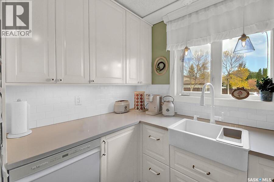 151 Hunt ROAD - 13