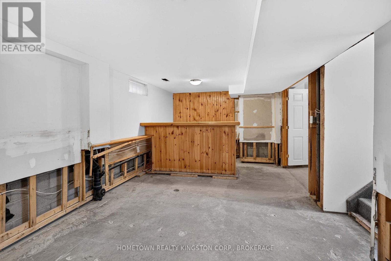 1096 WILLOWOOD DRIVE - 18