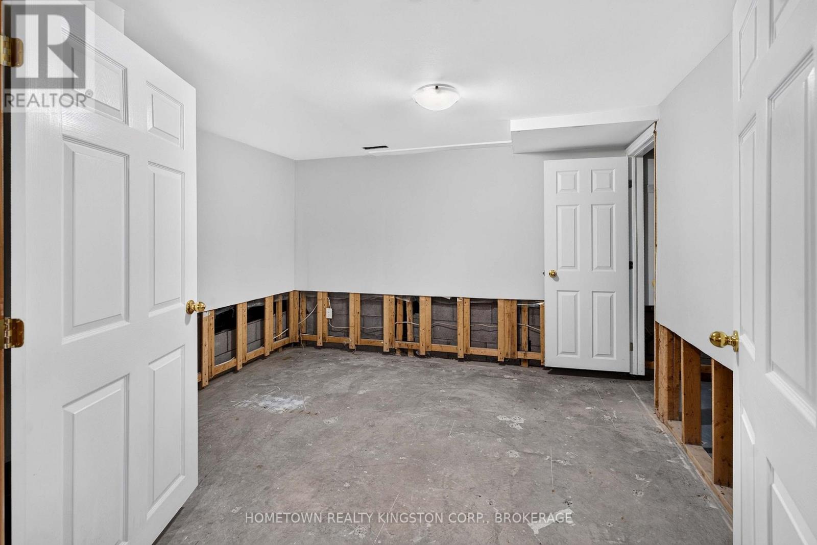 1096 Willowood Drive — photo 19