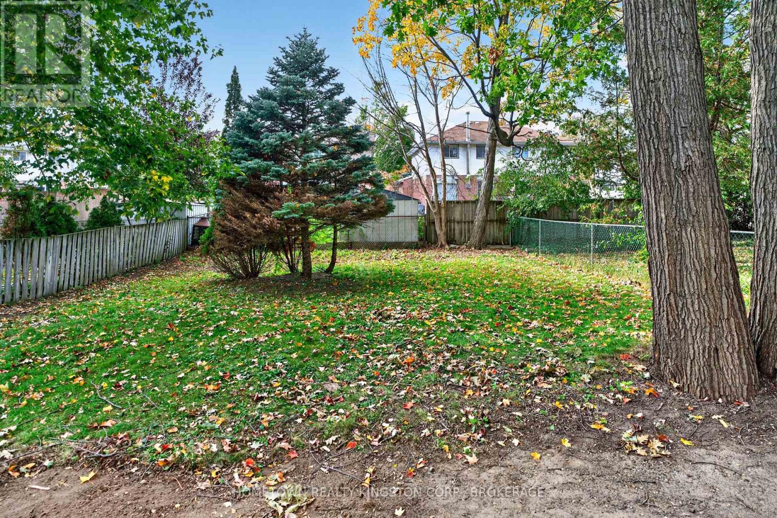 1096 WILLOWOOD DRIVE - 22