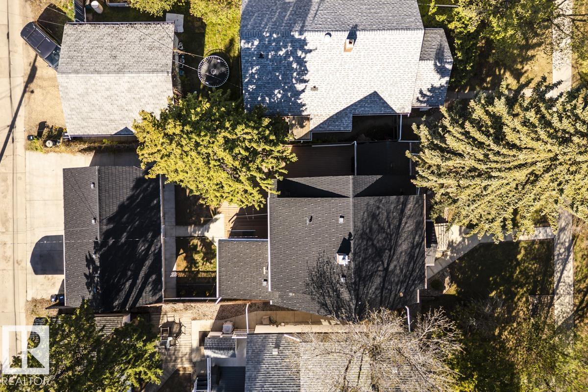 10949 88 AV NW - 53