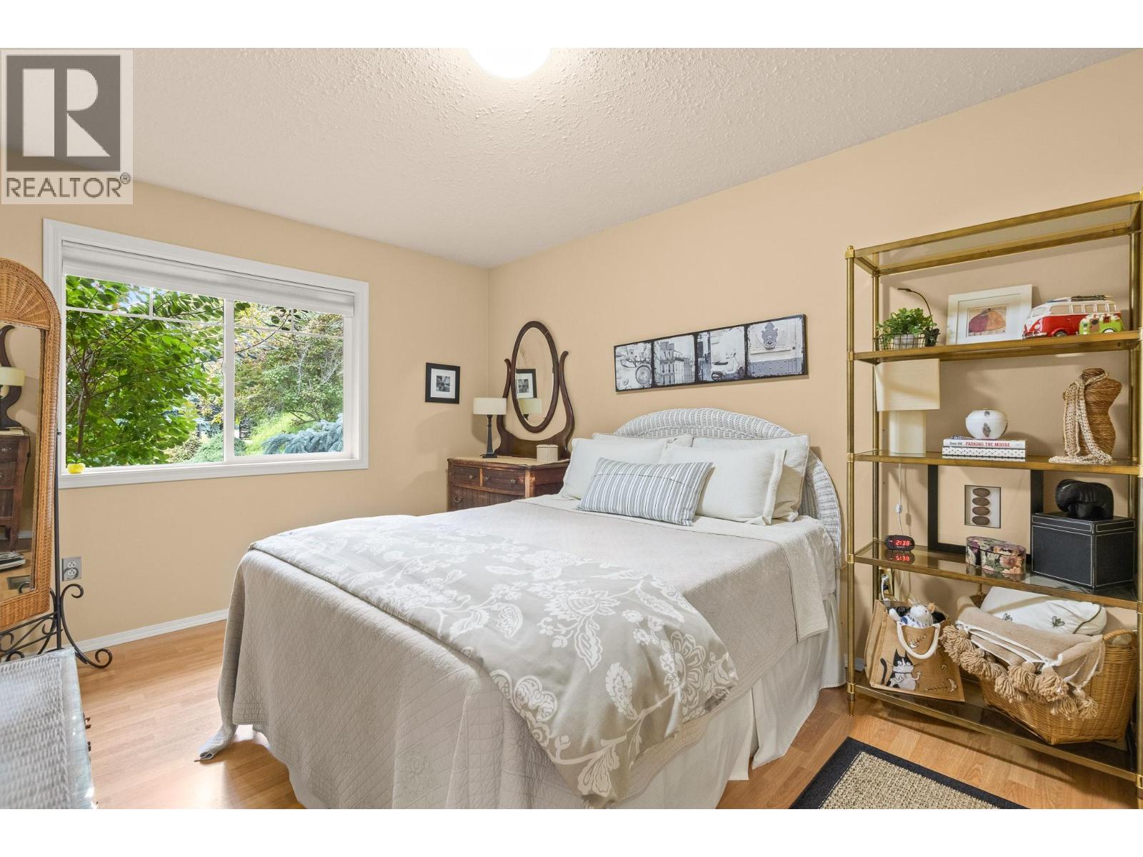  7200 54 Street Northeast, Salmon Arm