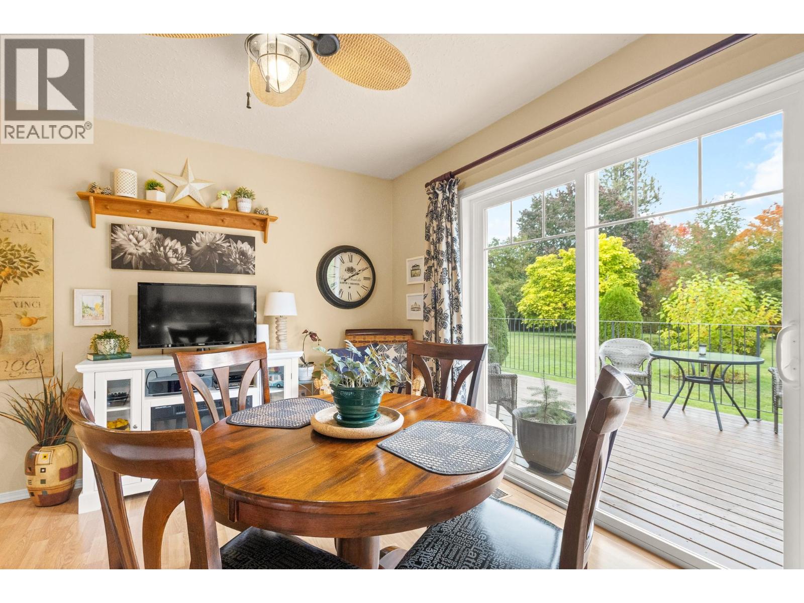  7200 54 Street Northeast, Salmon Arm