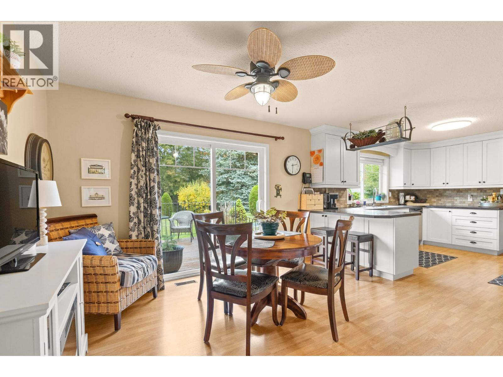  7200 54 Street Northeast, Salmon Arm