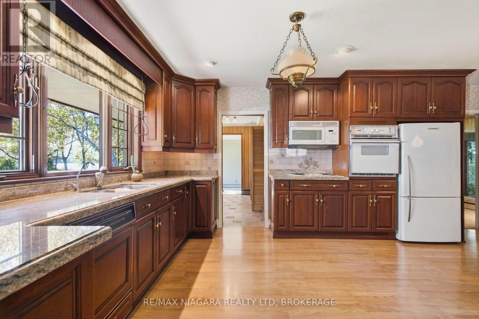9985 Niagara River Parkway — photo 15