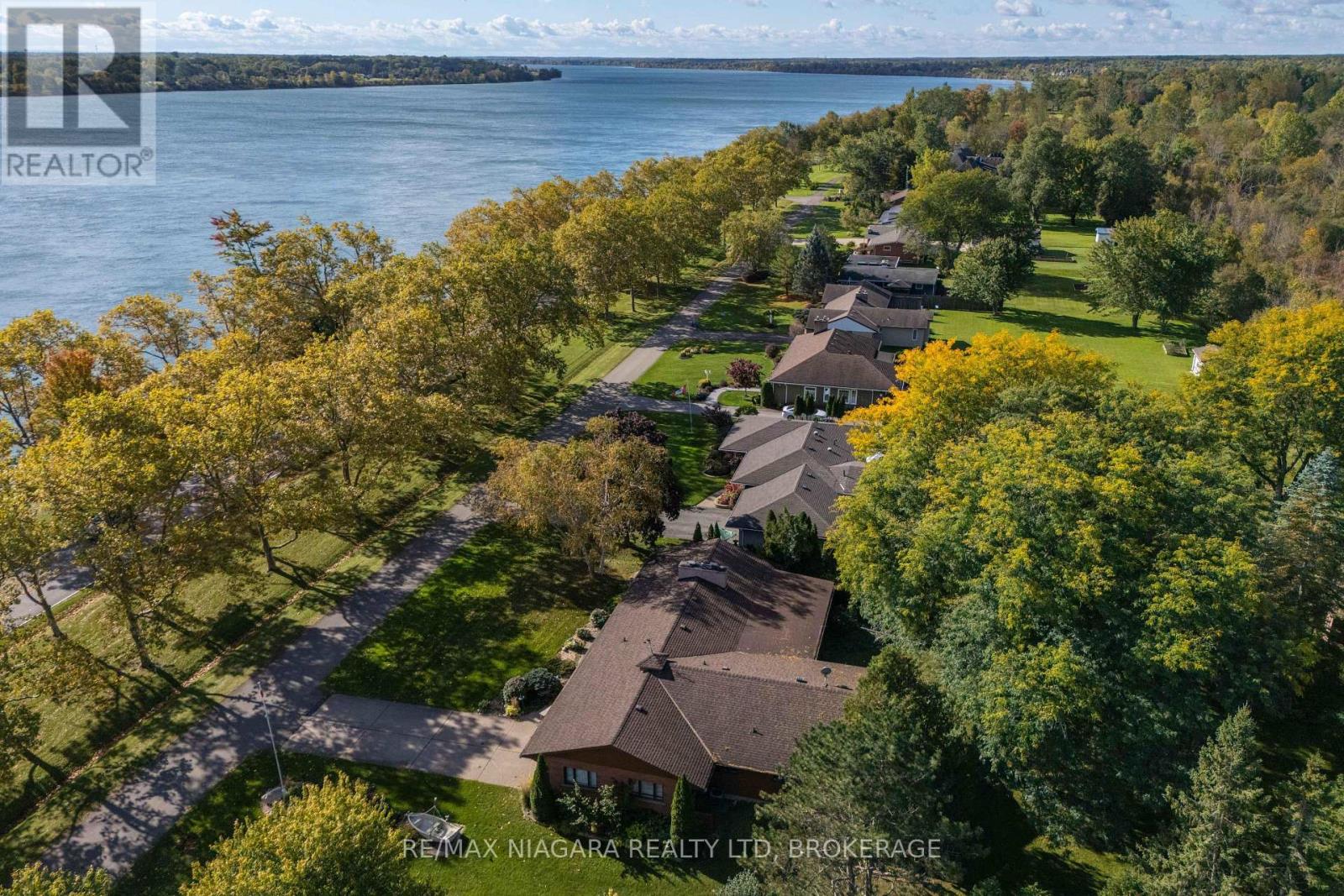 9985 Niagara River Parkway — photo 46