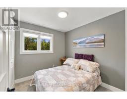 Primary Bedroom - 202 Edwina Drive, Trent Lakes, ON K0M1A0 Photo 8
