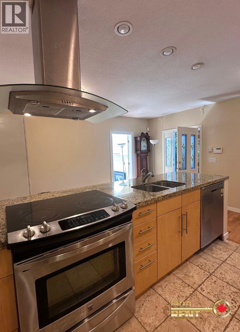 620 MAHON AVENUE, North Vancouver - Image 1