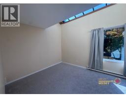 620 Mahon Avenue, North Vancouver, BC V7M2R9 Photo 6