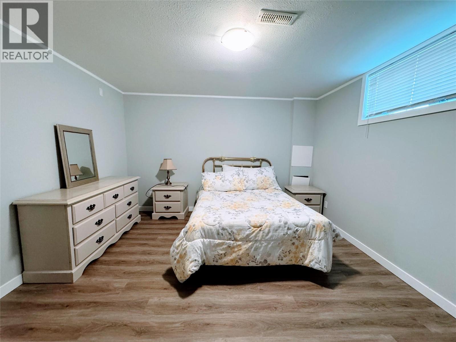 2152 Mamette Avenue - 23