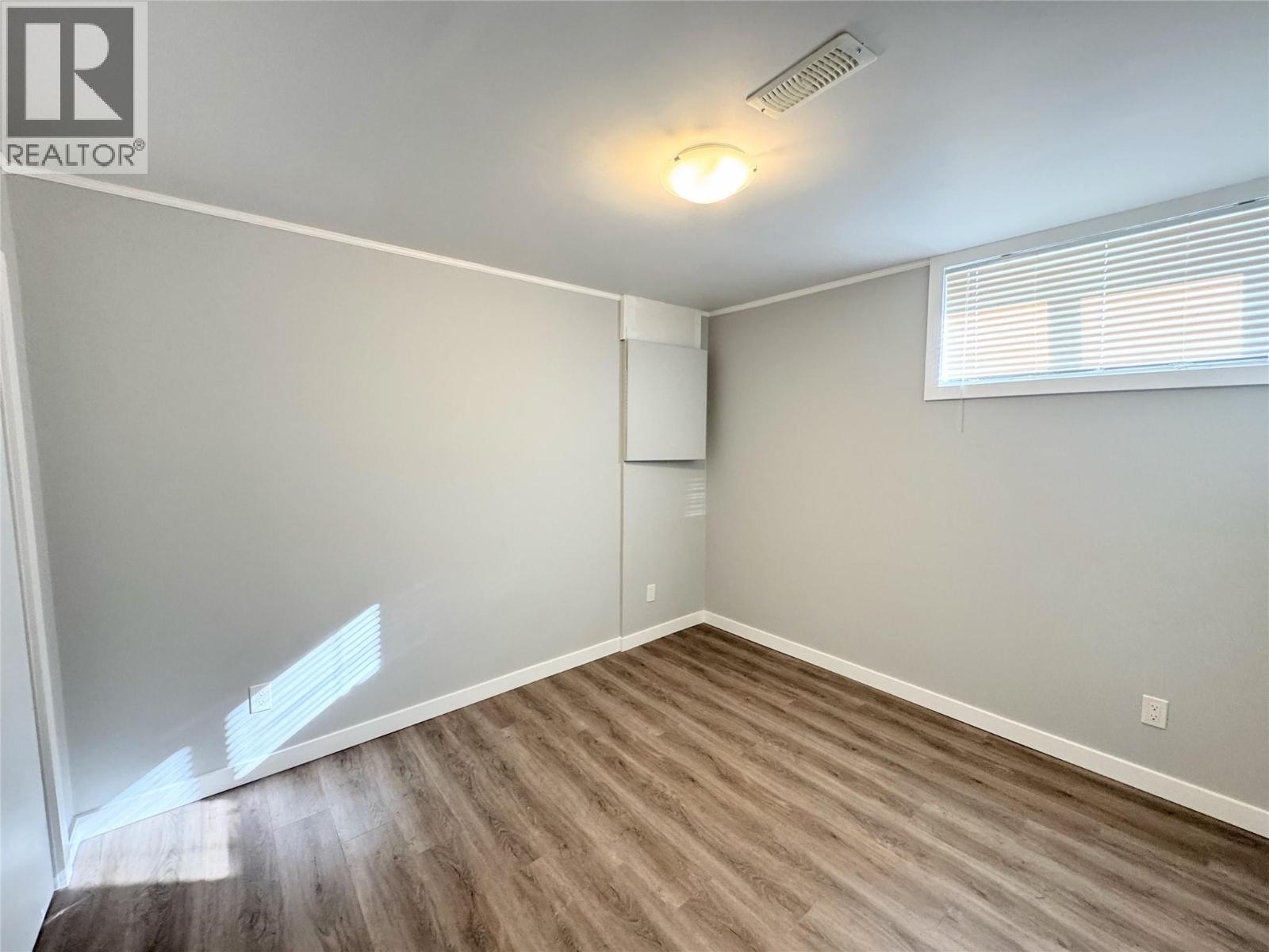 2152 Mamette Avenue - 25