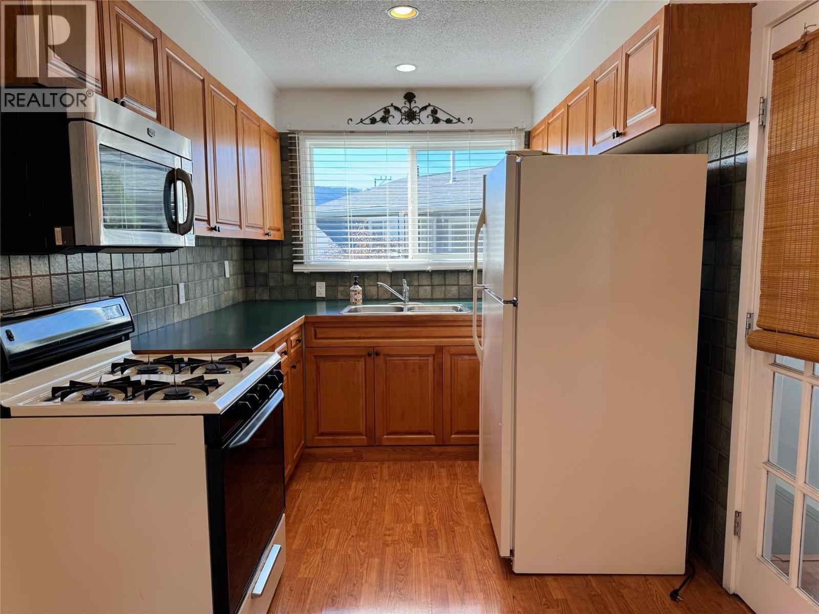 2152 Mamette Avenue - 3