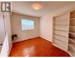 Living room - 2152 Mamette Avenue, Merritt, BC V1K1B8 Photo 11