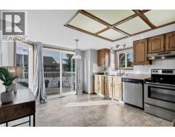 Den - 39 Woodside Close Nw, Airdrie, AB T4B2C8 Photo 10